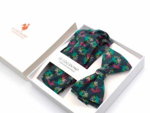  Le Coq en Pap' - Coffret Elle et Lui - noeud papillon, bandeau vert anglais camélia