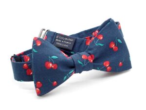  Le Coq en Pap' - Noeud papillon fleuri bleu marine cerises mon cherry