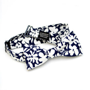 Noeud papillon bleu nuit fleuri lys – Image 2