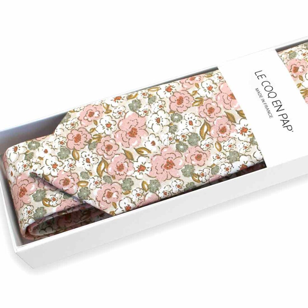 Cravate fleuri rose beige sauge shabby chic en lin Le Coq en Pap made in france couleur homme photo