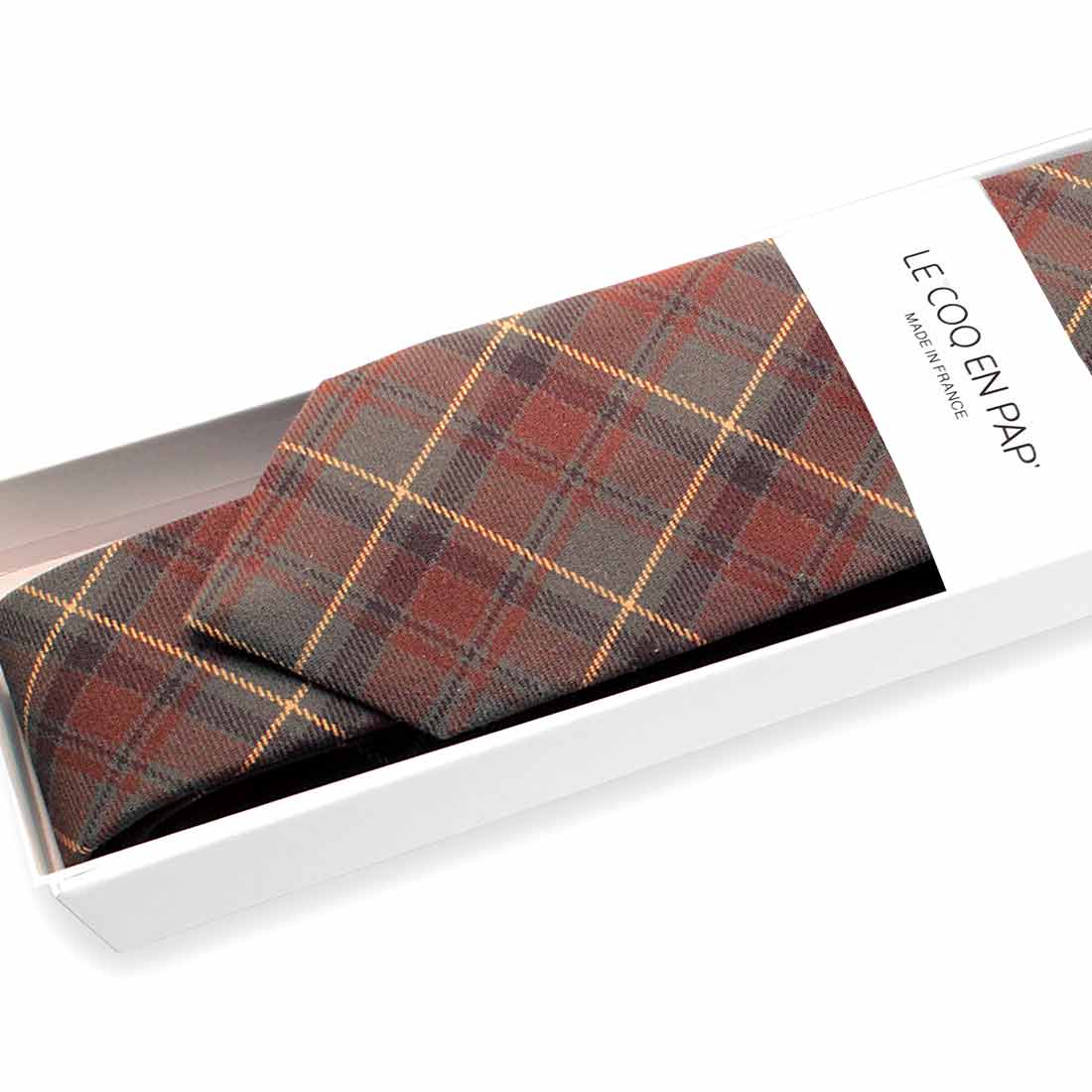 Cravate marron ecossais tartan Le Coq en Pap made in france homme photo